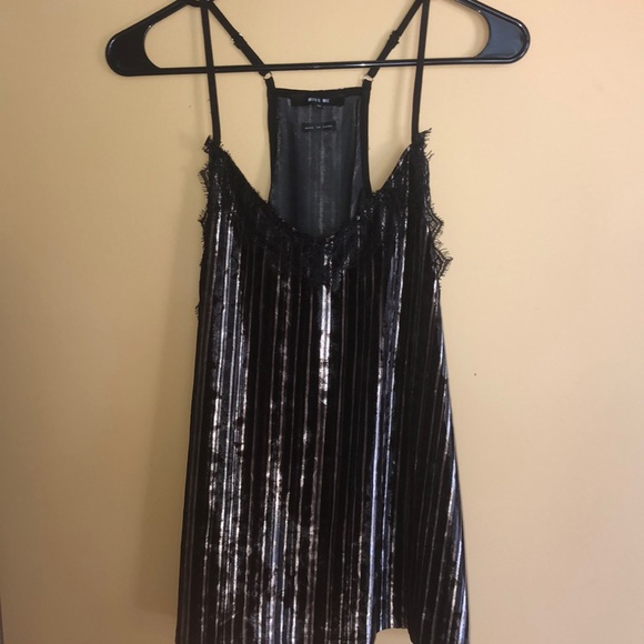 Night out Top! - Picture 1 of 4